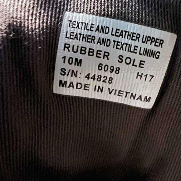 Tory Burch Women’s Gray Casual Sneakers EUC - Picture 9 of 9